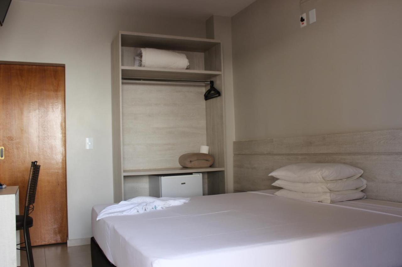 Sleep Hotel Толедо Екстериор снимка